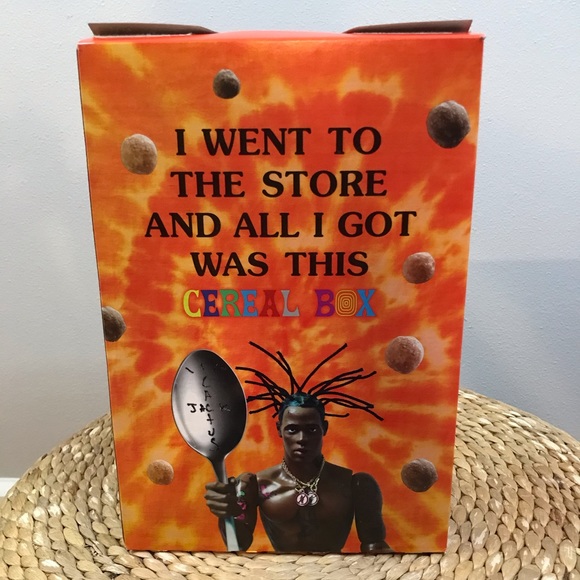 Travis Scott Reese’s Puffs - Picture 2 of 3